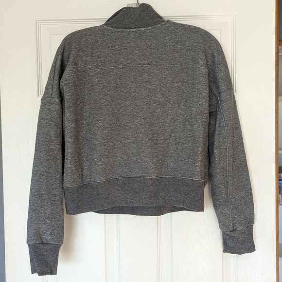 Fabletics top - Picture 2 of 3